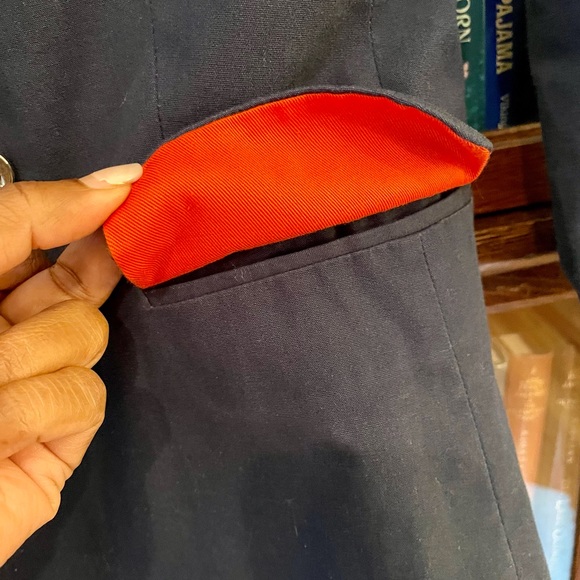 Super cute Tommy Hilfiger Navy Double-Breasted Blazer 🧥 - Picture 5 of 8